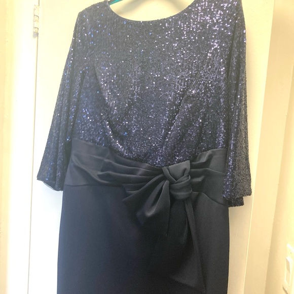 Beautiful, navy sequin evening dress! perfect for next formal event or wedding! - Picture 9 of 9